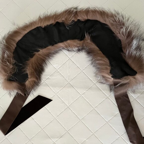 Fox Fur Collar - Brown, Black and White Colour - Authentic - Picture 11 of 17
